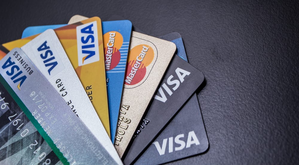 Visa (V) Earnings Preview: What to Expect as Growth Meets Valuation Pressure